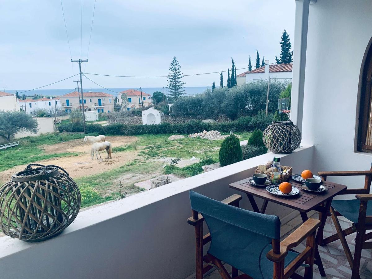 Sorina Beloved Rooms Spetses Town ภายนอก รูปภาพ