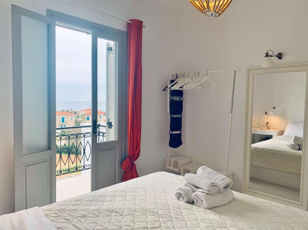 Sorina Beloved Rooms Spetses Town ภายนอก รูปภาพ