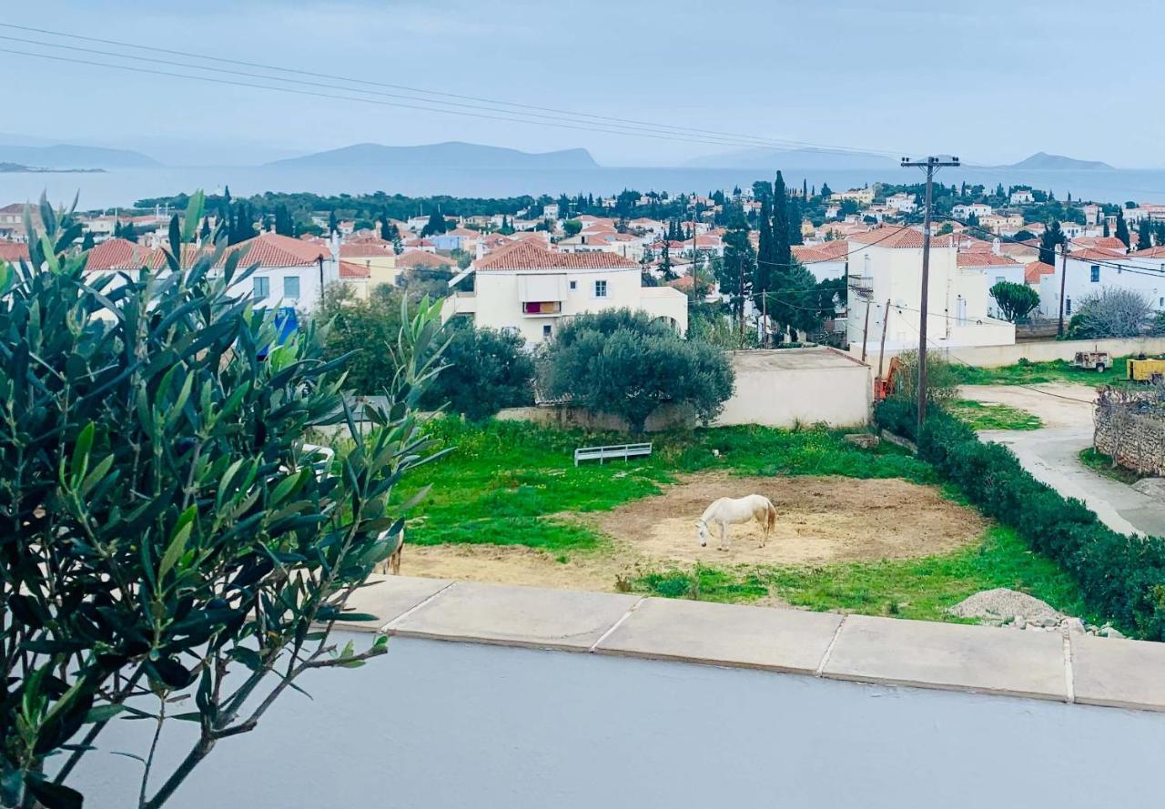 Sorina Beloved Rooms Spetses Town ภายนอก รูปภาพ
