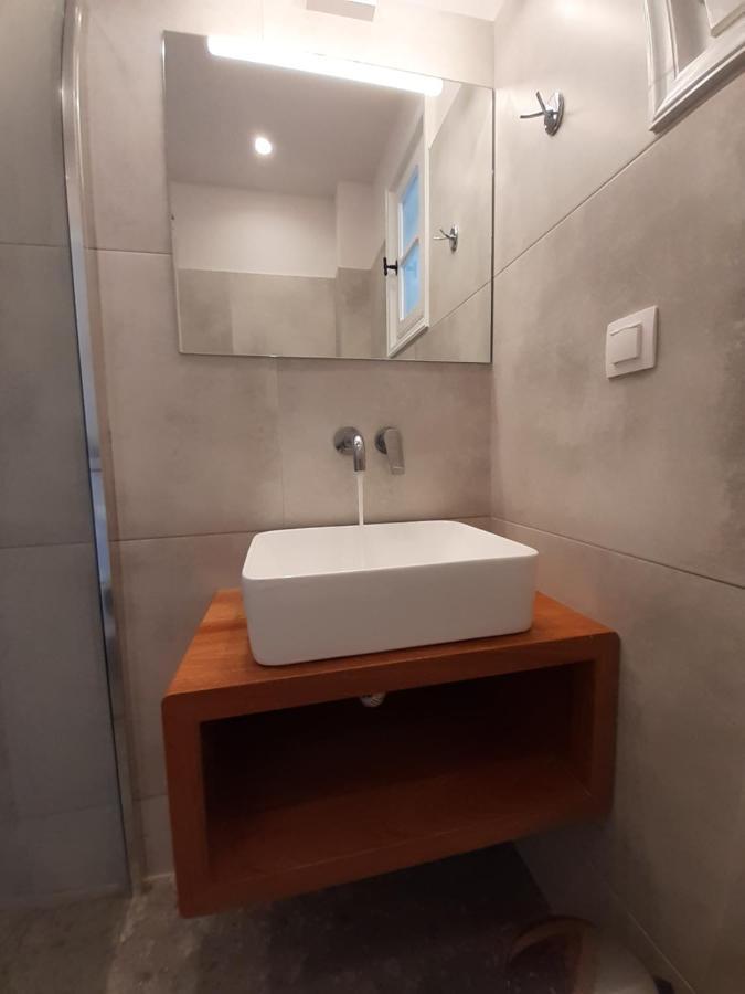 Sorina Beloved Rooms Spetses Town ภายนอก รูปภาพ