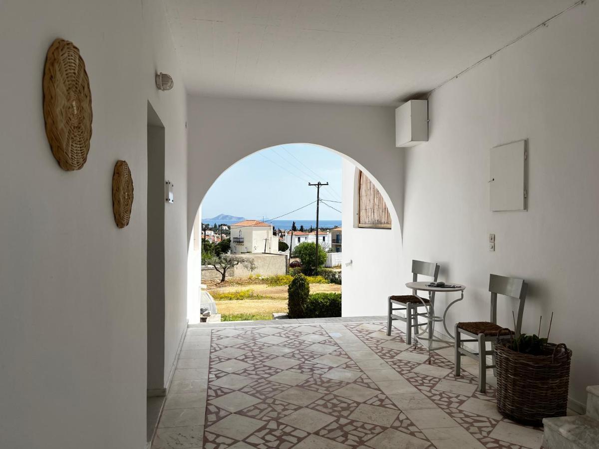 Sorina Beloved Rooms Spetses Town ภายนอก รูปภาพ